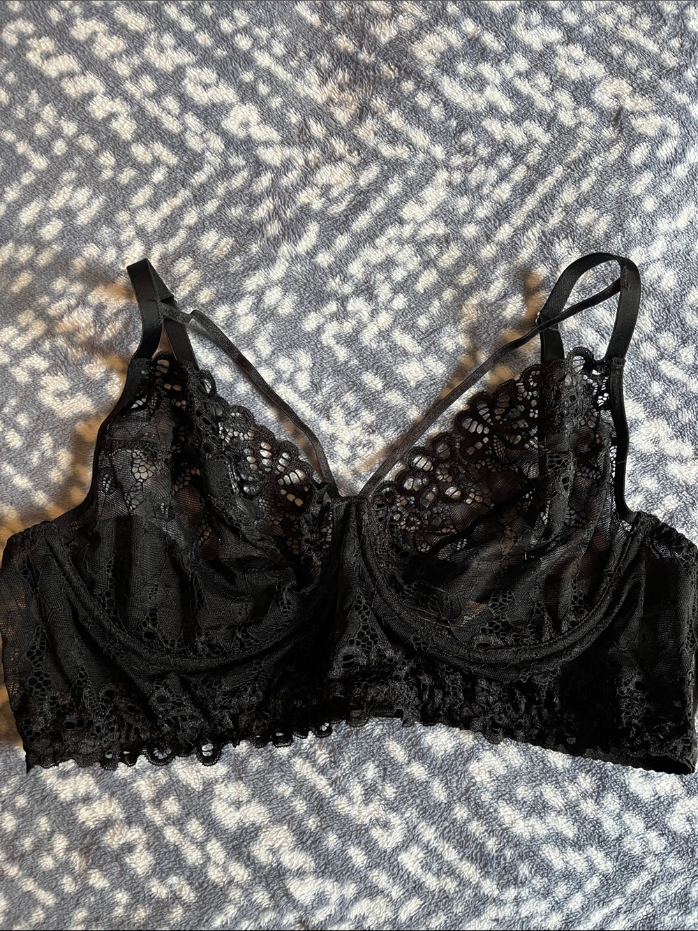 Black Lace Bralette for Women - Elegant Sheer Support